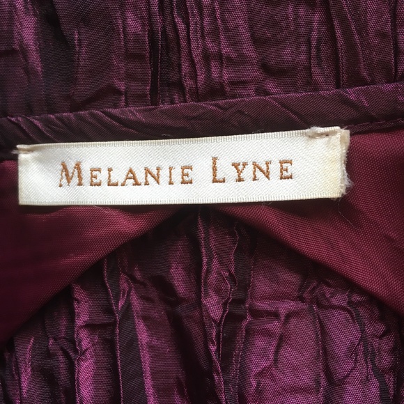 Dressy jacket with wired collar. - Picture 4 of 4